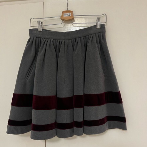 Madame Shoushou wool pleated skirt grey like new, size M