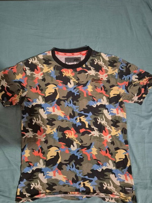 Superdry T-shirt Medium used