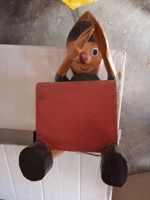 Vintage ξύλινος κουμπαράς Πινόκιο.