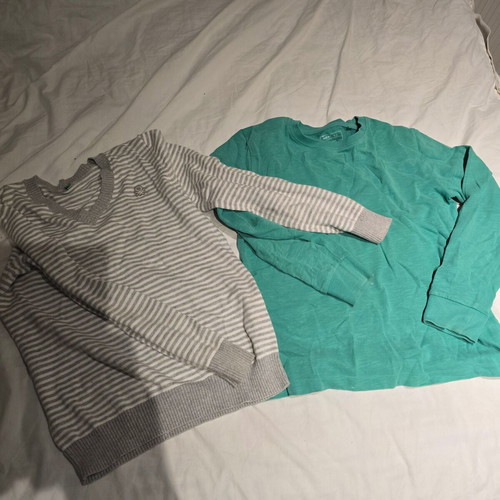 Children's long-sleeve blouses for 6 years like new, set of 2