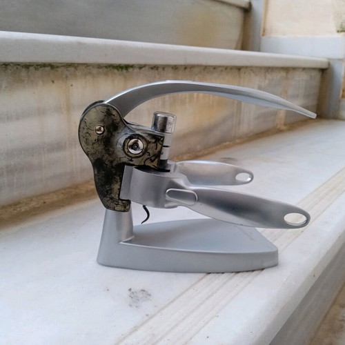 Tabletop inox corkscrew used with inox base