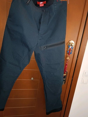 Nike hiking παντελόνι medium σαν καινούργιο, γκρι