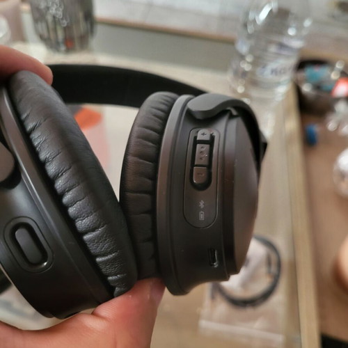 Bose QuietComfort 35 II wireless and wired over-ear headphones, new