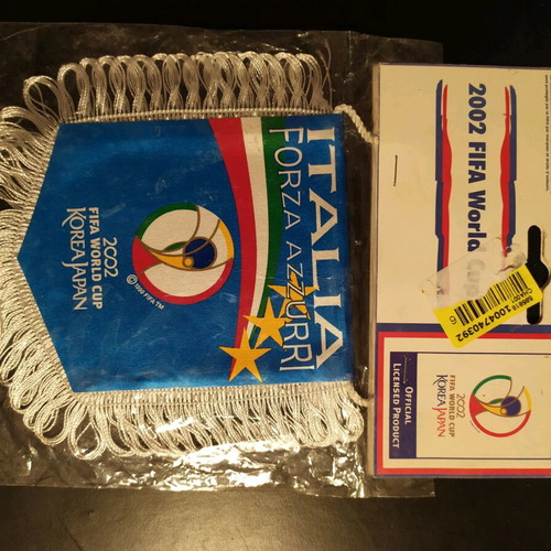 Italy 2002 Banner new, authentic