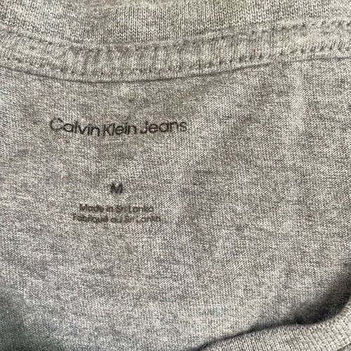 Calvin Klein t-shirt grey like new, size M