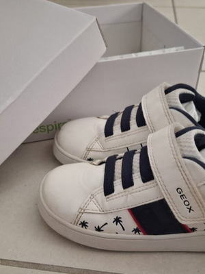 Geox sneakers size 27 EU used, white and red boys' shoes