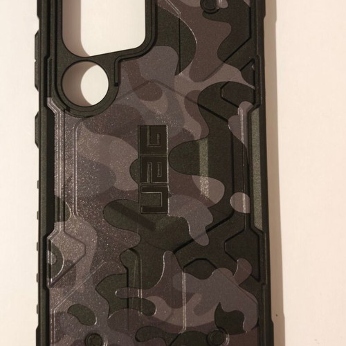 Samsung S24 Ultra UAG Pathfinder SE MagSafe case like new