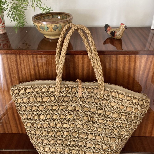 Large woven straw tote bag, shoulder style, beige and hazelnut