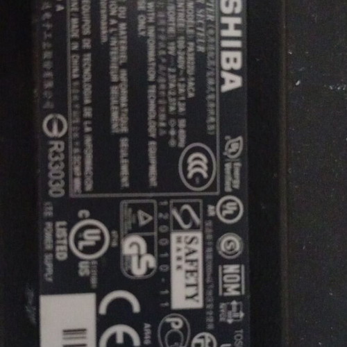 Toshiba laptop power supply 19 V 2.37A used