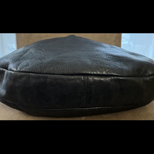 Marc Jacobs Q Hillier Black Leather Shoulder Bag used
