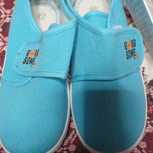 Canvas kids shoes new, size 32, brand pepco