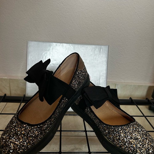 Ballerina shoes with glitter and bows like new, size 36
