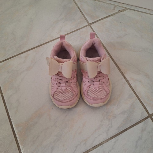 Zara pink athletic shoes size 23 like new for girls