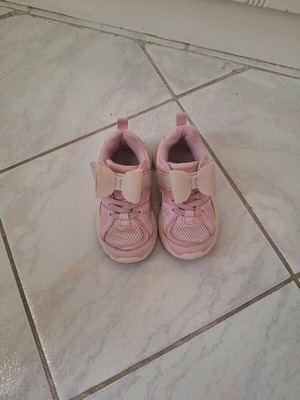 Zara pink athletic shoes size 23 like new for girls