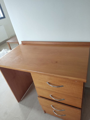 Office desk used, beech color, stable with minor drawer issue