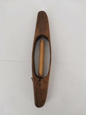Weaving shuttle bed used from 1900 era