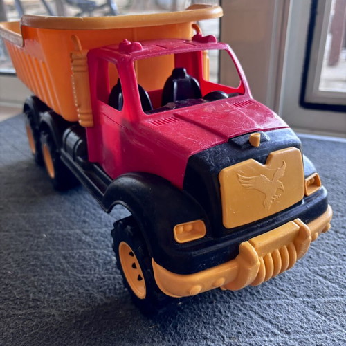 Plastic children's toy truck used, dimensions 0.40x0.16x0.19 m