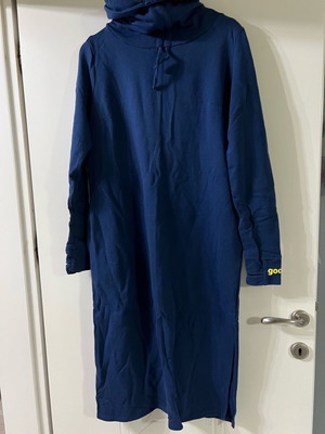 Sports dress like new, blue, size XL