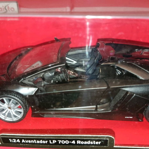 Maisto Aventador 1/24 new