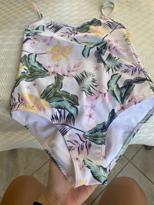 Roxy Floral Swim ολόσωμο μαγιό μεταχειρισμένο για κορίτσια 7-8 ετών