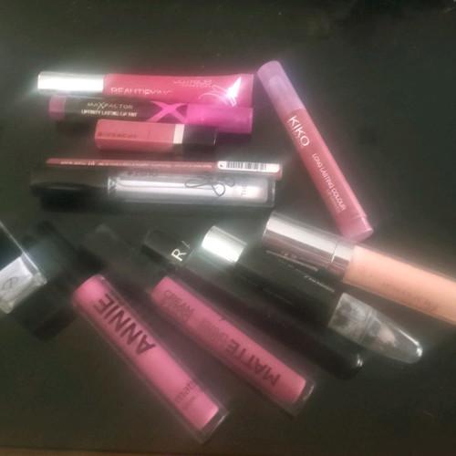 Makeup used from Max Factor, Givenchy, Shefora cosmetics