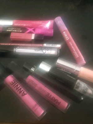 Makeup used from Max Factor, Givenchy, Shefora cosmetics