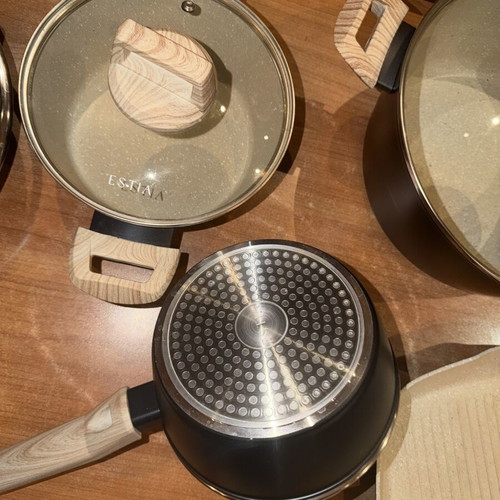 Estia cookware set of five pieces, new