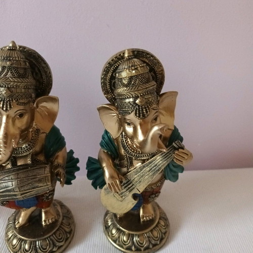 Ganesa statues used, set of 3, 20 cm height