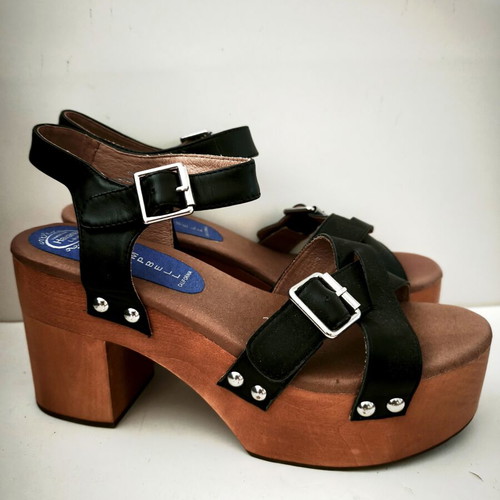 Jeffrey Campbell boho wooden sandals size 41 like new, black