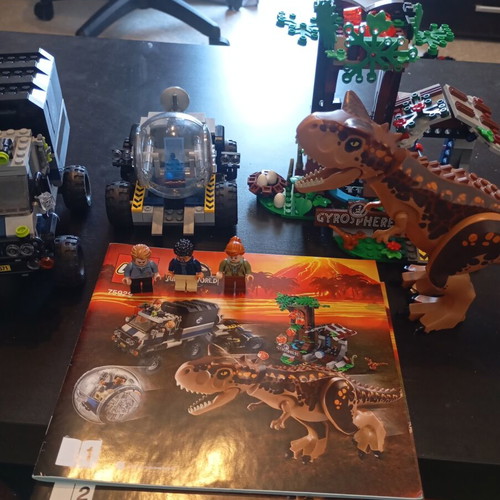 Lego Jurassic World 75929 complete set with instructions