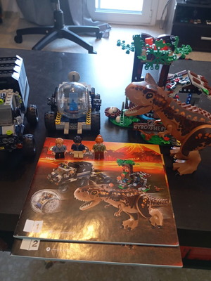 Lego Jurassic World 75929 complete set with instructions