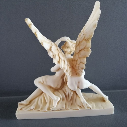 Alabaster statue Eros and Psyche used, height 20 cm