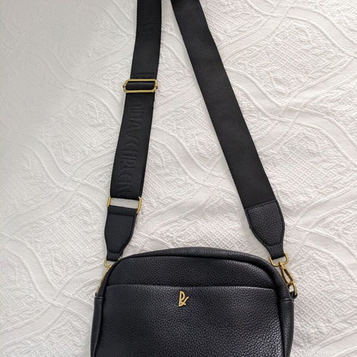 Regina Schrecker crossbody bag like new, blue