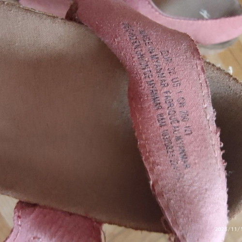 H&M kids sandals like new, size 32, pink
