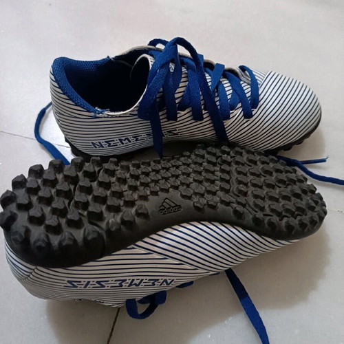 Children's football shoes like new, multicolor, size 30