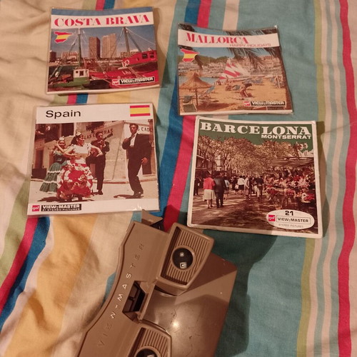 View master used with 4 vintage Spain sets