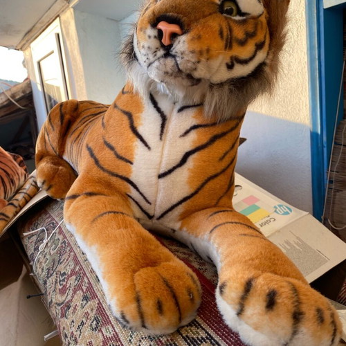 Large plush decorative tiger like new