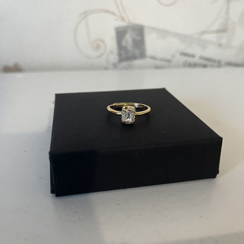 Gold Type Ring like new