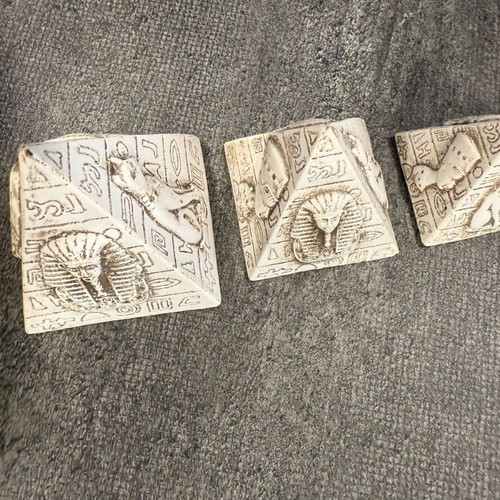 Decorative Egyptian pyramid figures set of 3 new