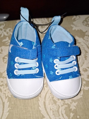 Baby shoes size 18 for 0-3 months new
