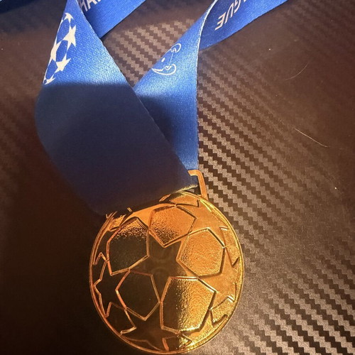Uefa Champions League Medal like new collectible