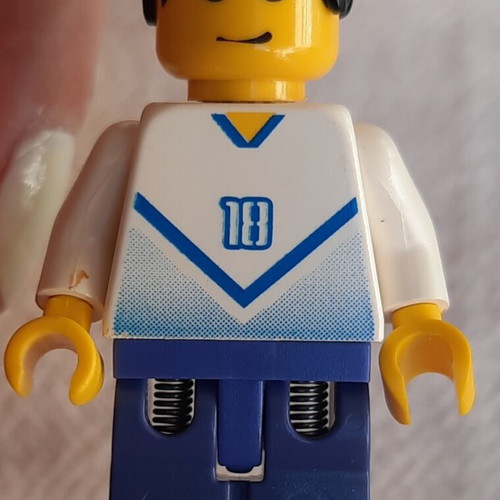 Lego Minifigures Basketball Players Pack of 5 Like New with Hoops and Balls