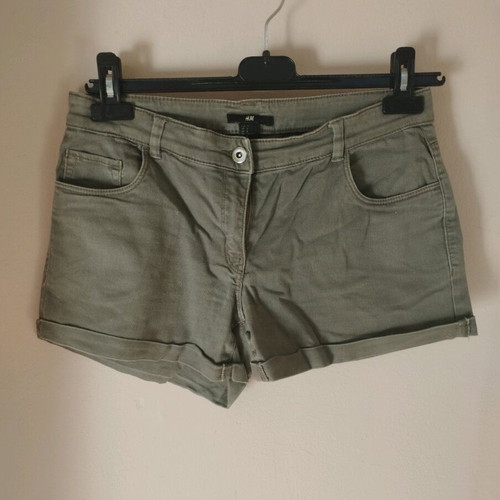 Khaki shorts 38 H&M flattering women's