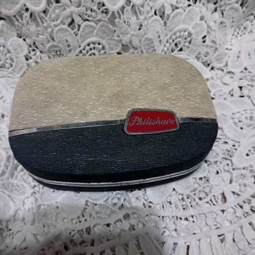 Philishave vintage electric shaver like new
