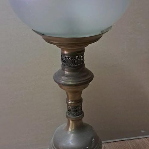 Portatif used, brass lamp
