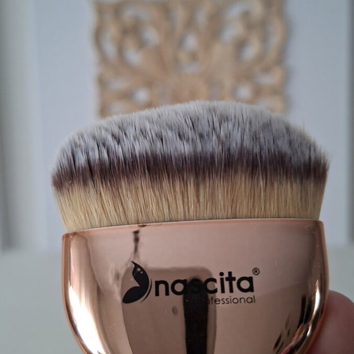 Nascita Professional Rose Gold Foundation Brush unused