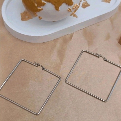 Steel square earrings new, silver color