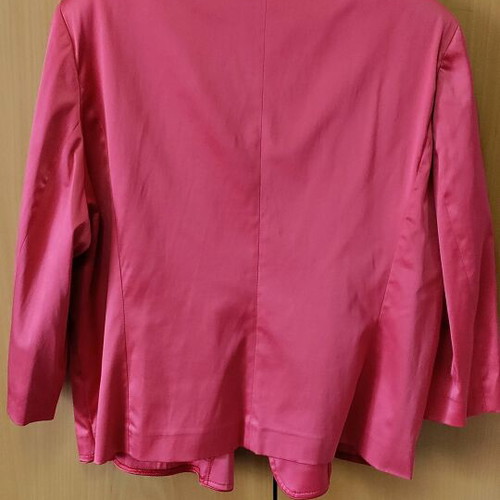 Satin jacket red like new, size XXL