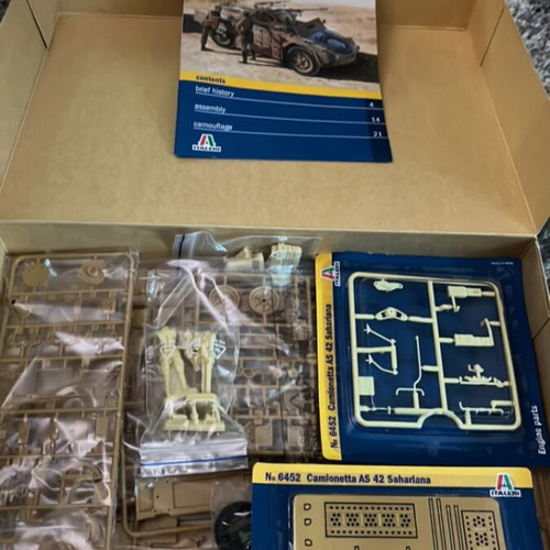 Model Camionetta AS 42 Sahariana 1/35 new from Italeri