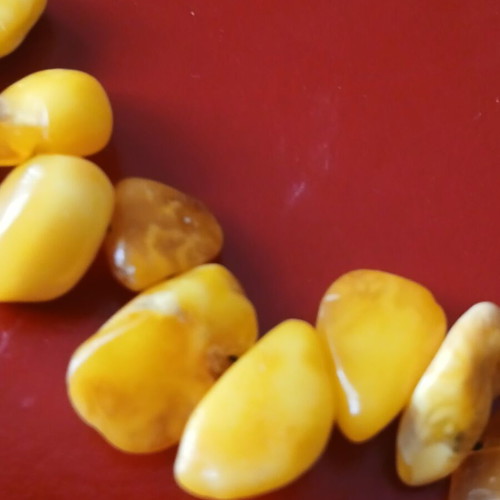 Necklace with natural amber, 42 cm length, like new